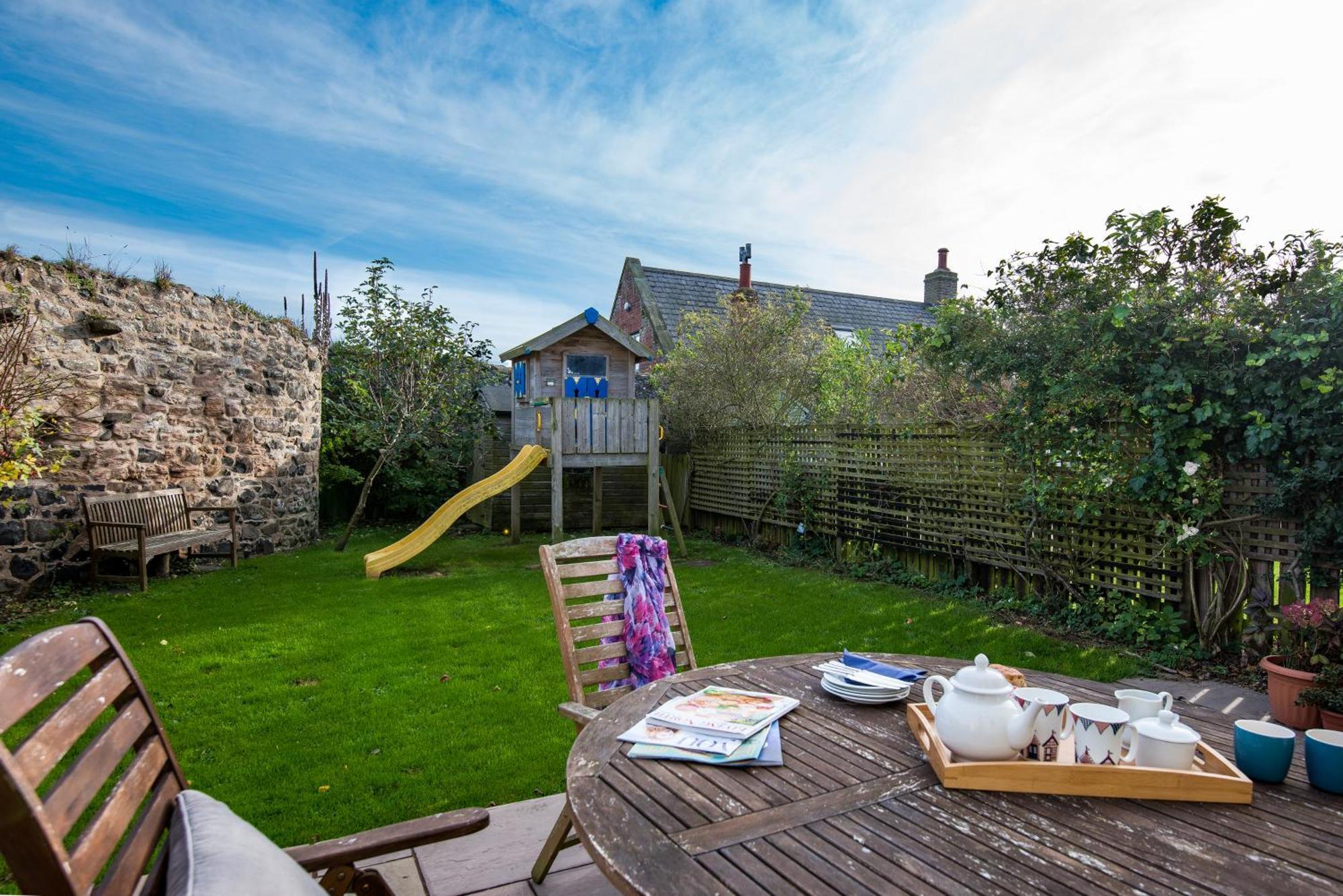 Leaholme Cottage - Fabulous Coastal Cottage For 8 Newton by the Sea Bagian luar foto