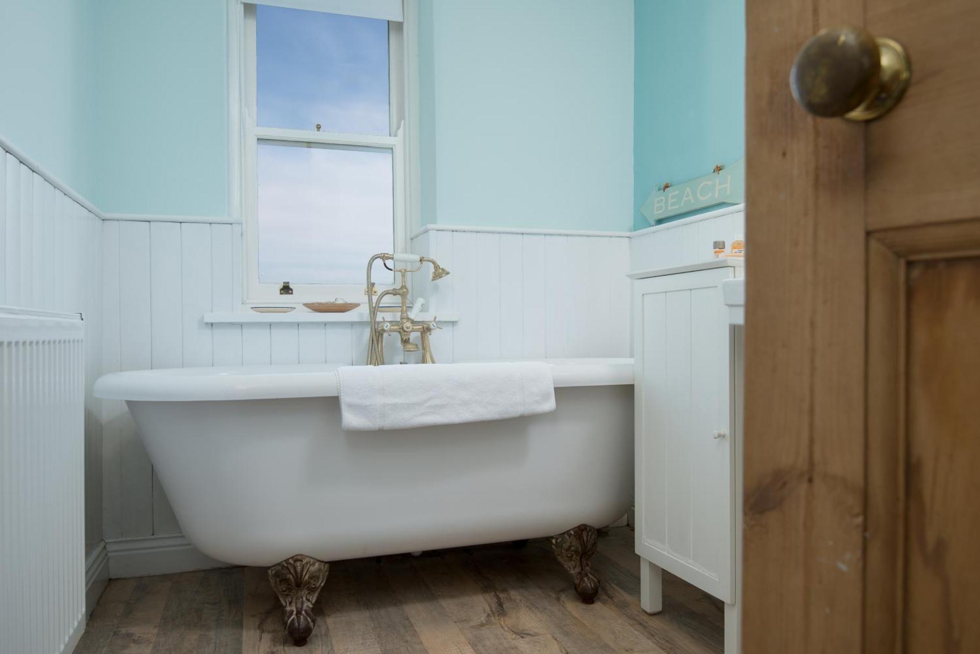 Leaholme Cottage - Fabulous Coastal Cottage For 8 Newton by the Sea Bagian luar foto